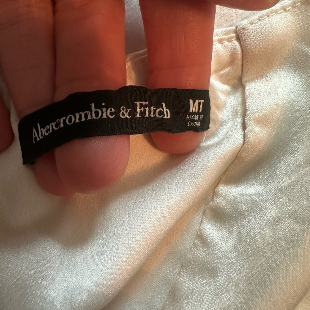 NWT Abercrombie and Fitch Giselle Pleated Midi Dress Cream Size MT - Picture 5 of 6